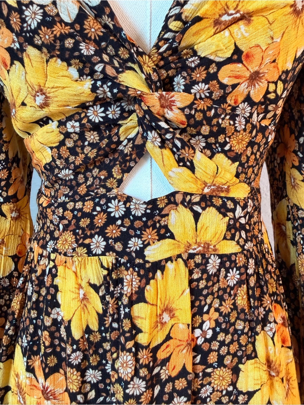 Francesca’s Collections Black Floral Cutout Mini Dress Bell Sleeves - Picture 6 of 9
